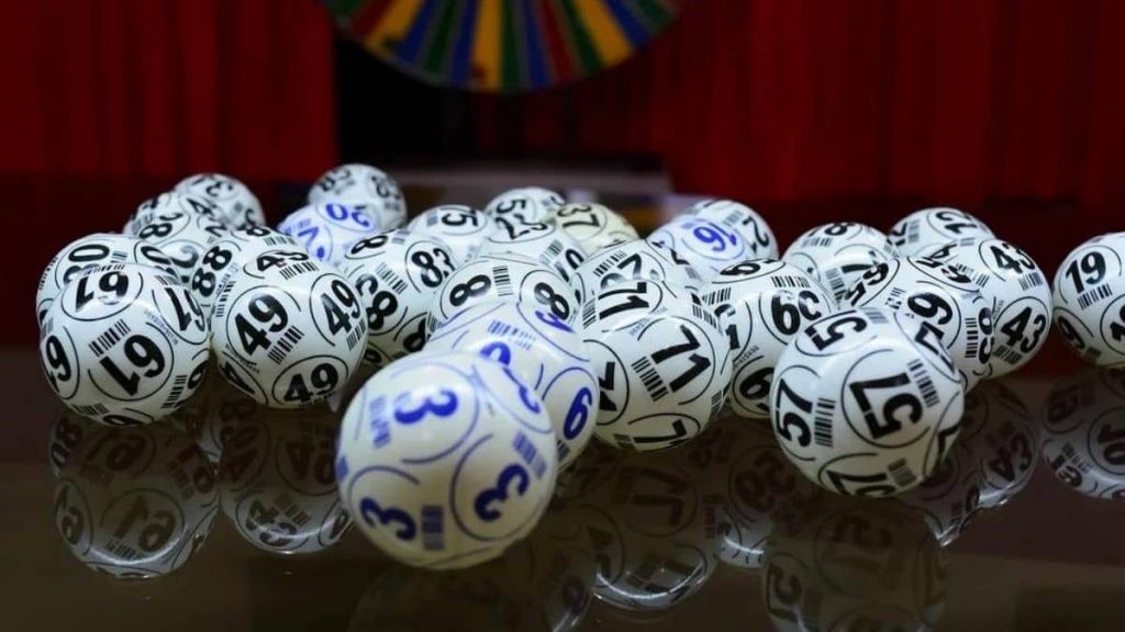 How to predict Keno numbers mathematically?