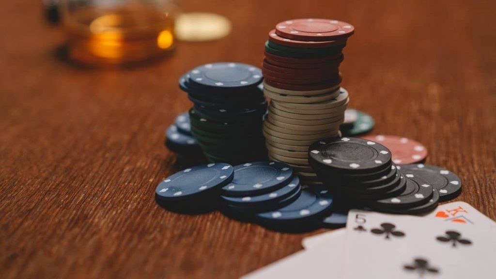 How to beat the dealer in 3-card poker?