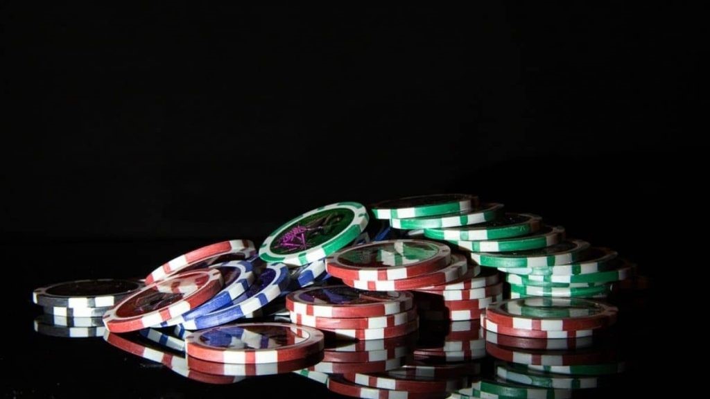 Which game to play at online casinos in Singapore?