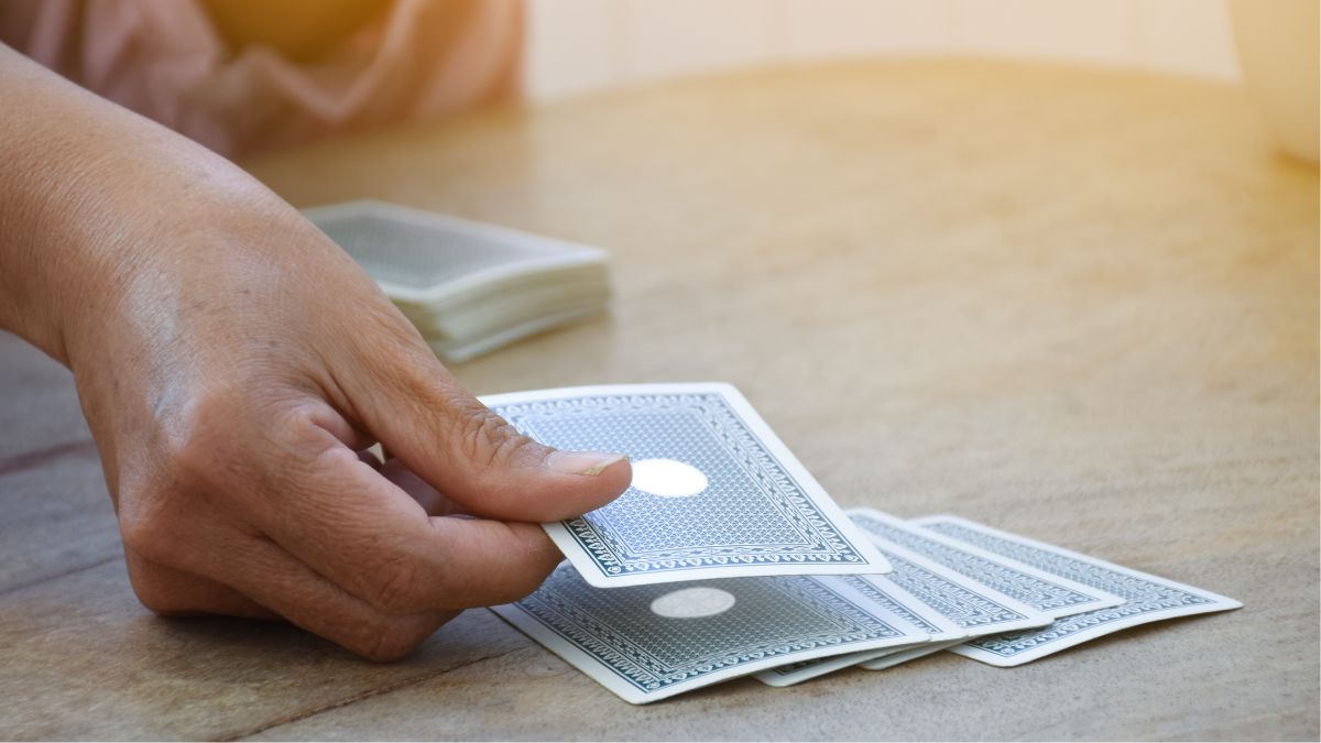 What are the rules in baccarat drawing?