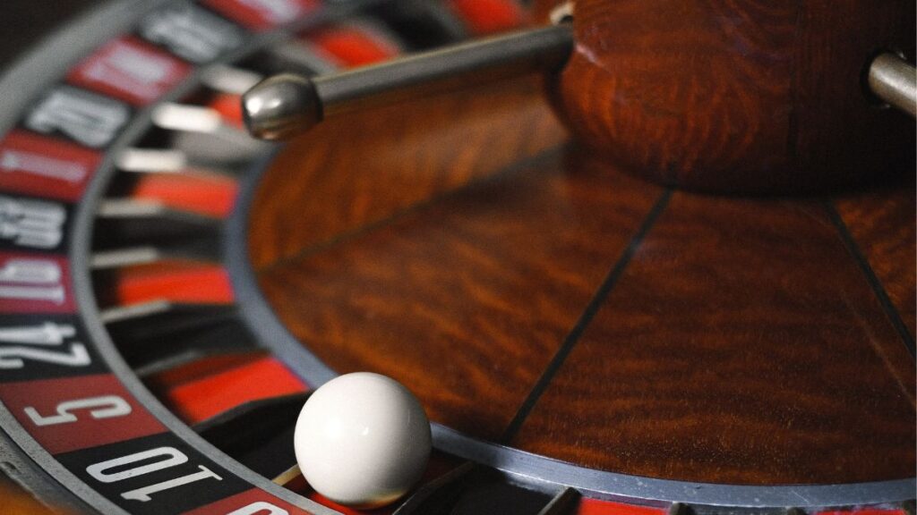 Is it legal and safe to play at online casino Singapore?
