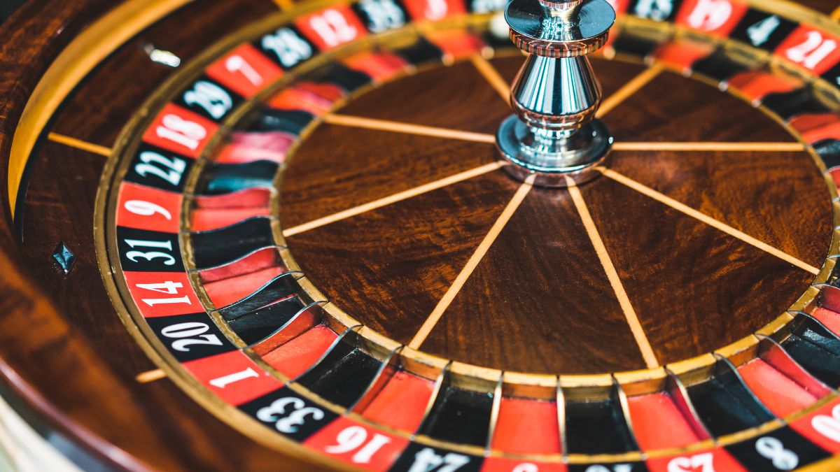 What are the best online casino in Singapore to play with real money?